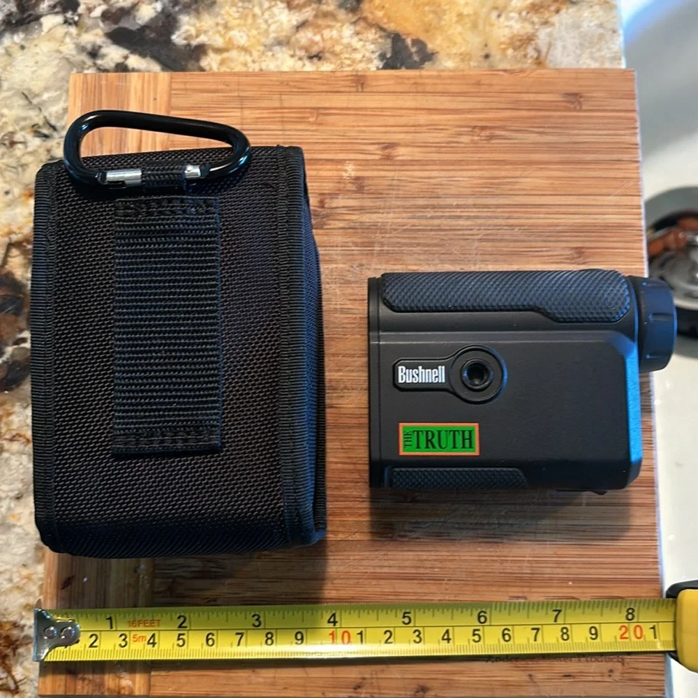 Bushell 4” x 3”. Range Finder. THE TRUTH. Black with Case and Belt Clip.